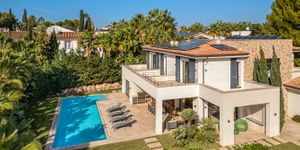 Exkluzivní vila s bazénem v Santa Ponsa (Thumbnail 1)