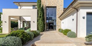 Exkluzivní vila s bazénem v Santa Ponsa (Thumbnail 3)