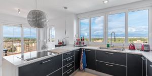 Penthouse in Las Palmeras - Moderne Wohnung mit Meerblick und gigantischer Dachterrasse (Thumbnail 6)