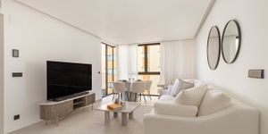 Apartment with pool near Santa Catalaina Palma de Mallorca (Thumbnail 6)