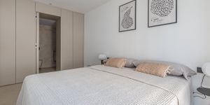 Apartment with pool near Santa Catalaina Palma de Mallorca (Thumbnail 8)