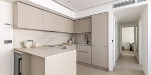 Apartment with pool near Santa Catalaina Palma de Mallorca (Thumbnail 3)