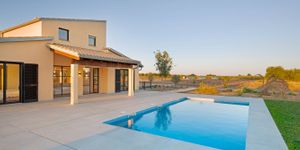 Exclusive new-build finca with pool in Santa Maria (Thumbnail 3)