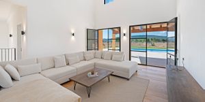 Exclusive new-build finca with pool in Santa Maria (Thumbnail 6)