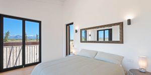 Exclusive new-build finca with pool in Santa Maria (Thumbnail 10)