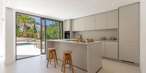 Komplett renoviertes Anwesen mit Ferienvermietlizenz in Santa Ponsa (Thumbnail 6)