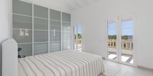Villa in Santa Ponsa - Spacious house with room for the whole family, pool and separate guest flat (Thumbnail 9)