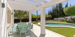 Villa in Santa Ponsa - Spacious house with room for the whole family, pool and separate guest flat (Thumbnail 4)