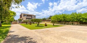 Finca in Lloseta - Einzigartiges Anwesen mit Pool und Ferienvermietlizenz (Thumbnail 4)