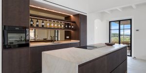 Luxurious finca property with vineyard and pool in a fantastic location of Montuiri (Thumbnail 4)
