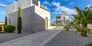 Vila v Cala Murada - Novostavba vily se střešní terasou (Thumbnail 4)