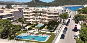New apartment-residence on the beach in Cala Ratjada (Thumbnail 1)