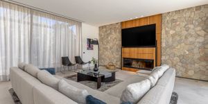 Modern and new villa in front line (Thumbnail 6)