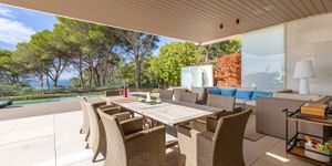 Modern and new villa in front line (Thumbnail 8)