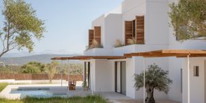 Villa in Son Gual - Neubau Anwesen mit Blick in die Bucht von Palma (Thumbnail 3)