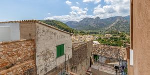 Stadthaus in Bunyola - Immobilie mit Pool und exklusivem Landschaftsblick (Thumbnail 10)