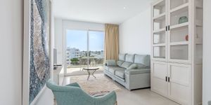 Bright penthouse in a modern complex in Cala D'Or (Thumbnail 3)