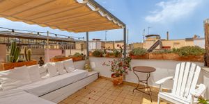 Stadthaus in Palma - Charmantes Reihenhaus mit vielseitigen Nutzungsmöglichkeiten (Thumbnail 1)
