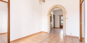 Wohnung in Palma - Immobilie zum Renovieren in zentraler Lage (Thumbnail 5)