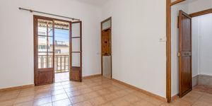 Wohnung in Palma - Immobilie zum Renovieren in zentraler Lage (Thumbnail 9)