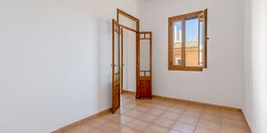 Wohnung in Palma - Immobilie zum Renovieren in zentraler Lage (Thumbnail 8)