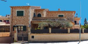 Villa in Portol - Traditionelles Chalet mit Pool (Thumbnail 1)