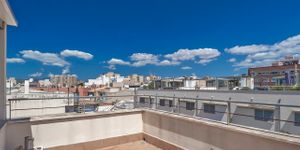 Modern terraced house in a central location in Portixol (Thumbnail 9)