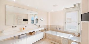 Luxurious penthouse with exclusive sea views in Port Andratx (Thumbnail 9)