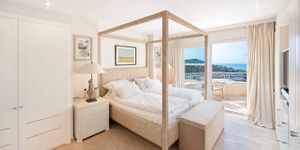 Luxurious penthouse with exclusive sea views in Port Andratx (Thumbnail 8)