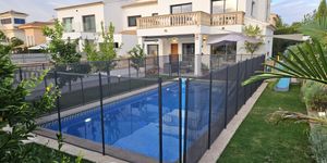 Villa in Puig de Ros - moderne Doppelhaushälfte komplett unterkellert (Thumbnail 1)