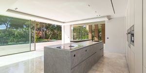 Villa in Santa Ponsa - Exklusive Neubauvilla fußläufig zu Strand und Yachthafen (Thumbnail 6)