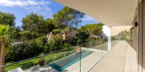 Villa in Santa Ponsa - Exklusive Neubauvilla fußläufig zu Strand und Yachthafen (Thumbnail 2)