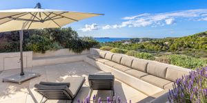 Penthouse in Paguera - Neuwertige Dachterrassenwohnung in einer der exklusivsten Wohnanlagen im Südwesten Mallorcas (Thumbnail 1)