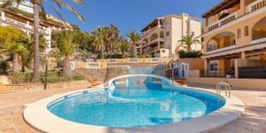 Garden apartment in Cala Moragues with partial sea view (Thumbnail 9)