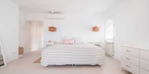 Villa in Cala Pi - Mediterranes Anwesen in erster Meereslinie (Thumbnail 10)