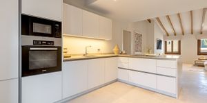 Apartment in Santa María del Camí - Modern home with balcony and communal pool in a central yet peaceful location (Thumbnail 5)