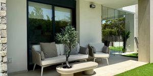 Ground floor apartment with large private garden in Portocolom (Thumbnail 3)