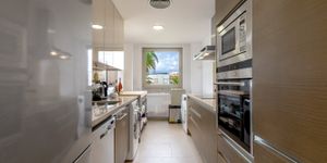 Apartment in Cala Figuera – Seafront Apartment with Direct Coastal Location (Thumbnail 5)