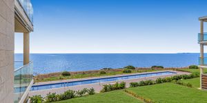 Apartment in Cala Figuera – Seafront Apartment with Direct Coastal Location (Thumbnail 1)