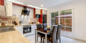 Semi detached house with lots of sun and privacy (Thumbnail 7)