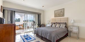 Semi detached house with lots of sun and privacy (Thumbnail 9)