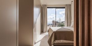 New build apartment with private pool in Cala Mayor (Thumbnail 10)