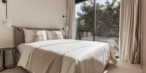 Newly built sea view penthouse in a modern residence in Cala Mayor (Thumbnail 10)