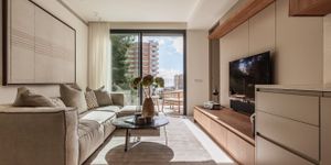 Newly built sea view penthouse in a modern residence in Cala Mayor (Thumbnail 4)