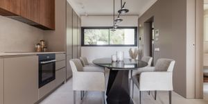 Newly built sea view penthouse in a modern residence in Cala Mayor (Thumbnail 7)