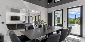 Exkluzivní vila s bazénem v blízkosti moře v Santa Ponsa (Thumbnail 6)