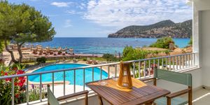Apartment in Camp de Mar - Exklusive Wohnung direkt am Meer (Thumbnail 2)