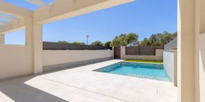Townhouse in Sa Rapita - New Build with Sea View Roof Terrace and Private Pool (Thumbnail 10)