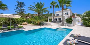 Villa in Port Andratx - Exklusives Anwesen mit Poolbereich und Meerblick (Thumbnail 2)