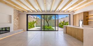 Town house in Ses Salines - Stylish village residence with pool (Thumbnail 3)
